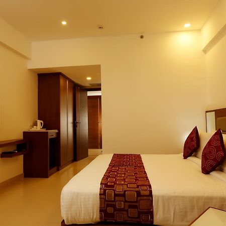 Alappuzha Hotel Arcadia Regency מראה חיצוני תמונה