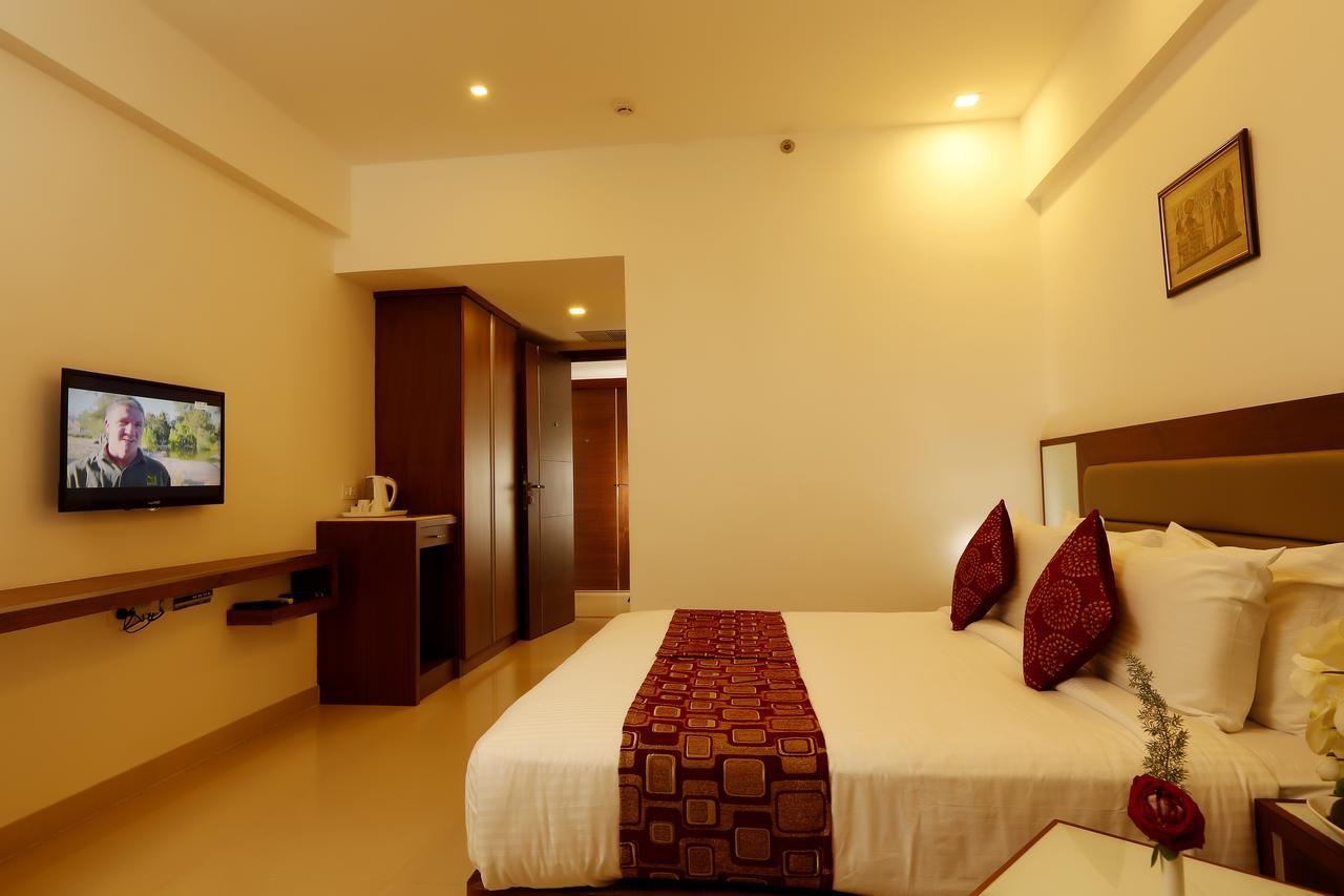 Alappuzha Hotel Arcadia Regency מראה חיצוני תמונה